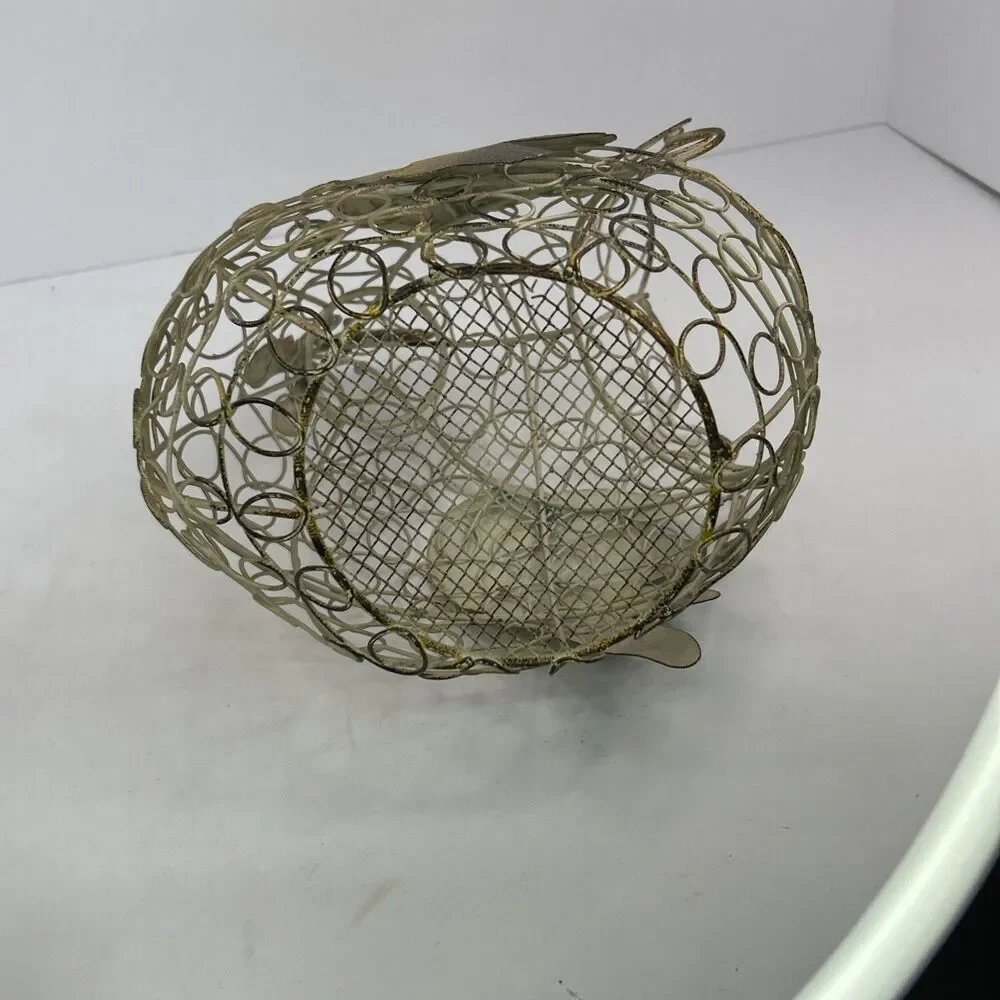 Vintage Farmhouse Wire Chicken Egg Holder Storage Basket Rustic Chicken Decor